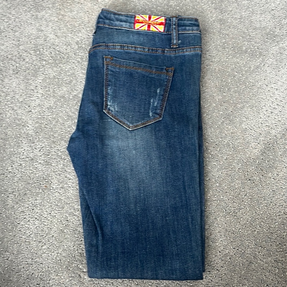 Skinny cut jeans